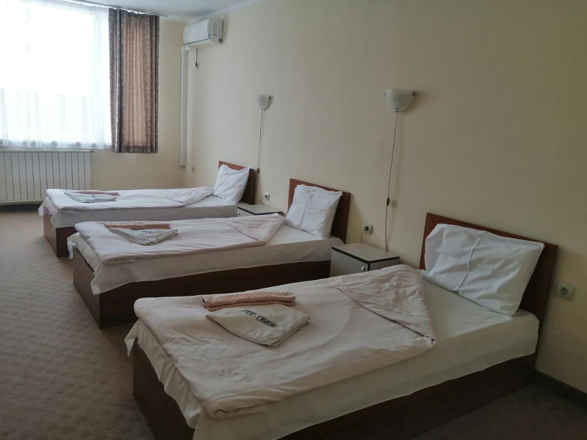 Hotel Panorama Gabrovo Buitenkant foto