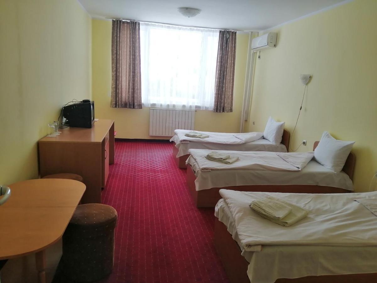 Hotel Panorama Gabrovo Buitenkant foto